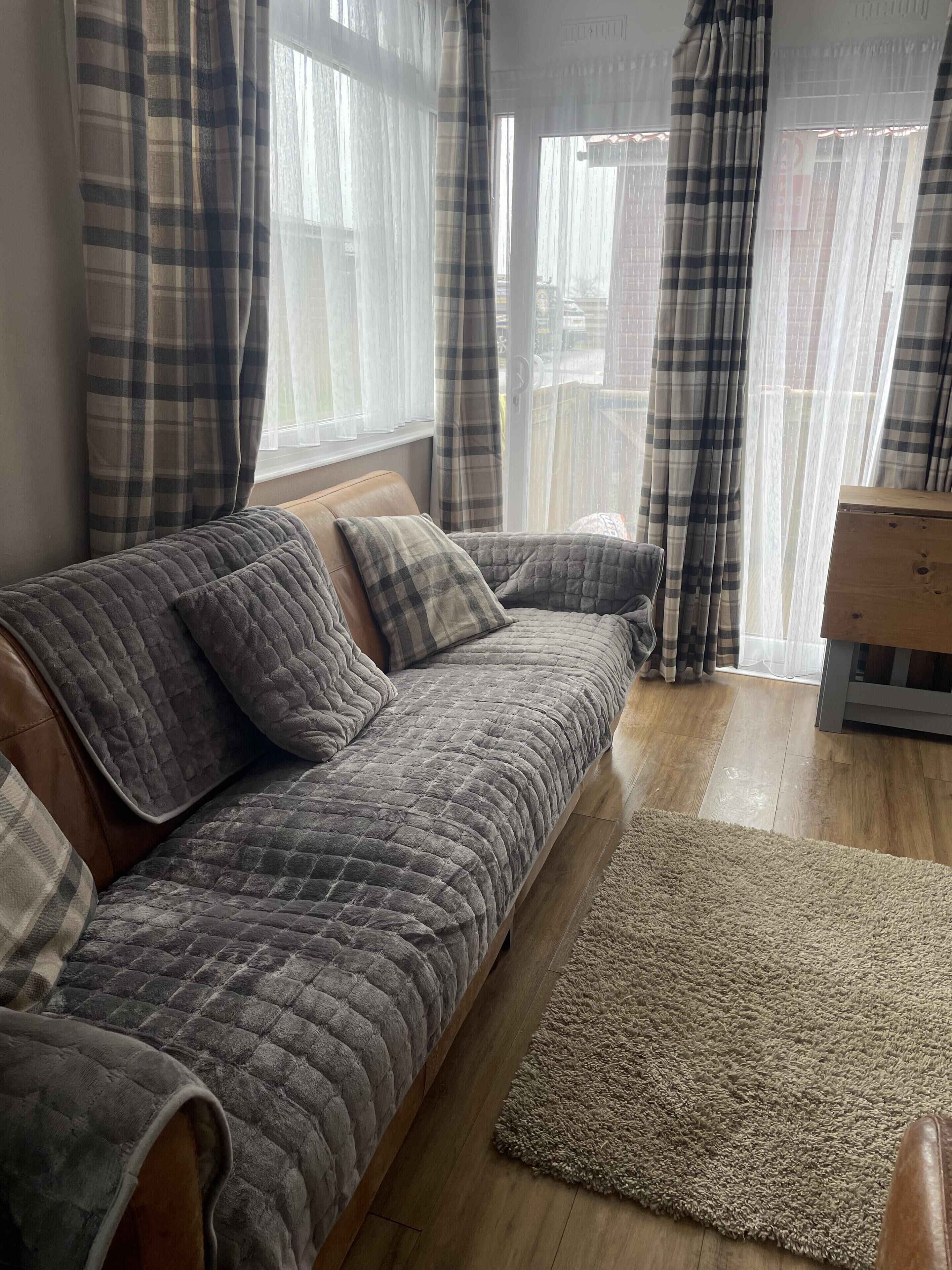 Chalet | Area keluarga | TV