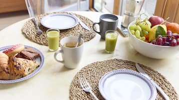 Apartment | Dining