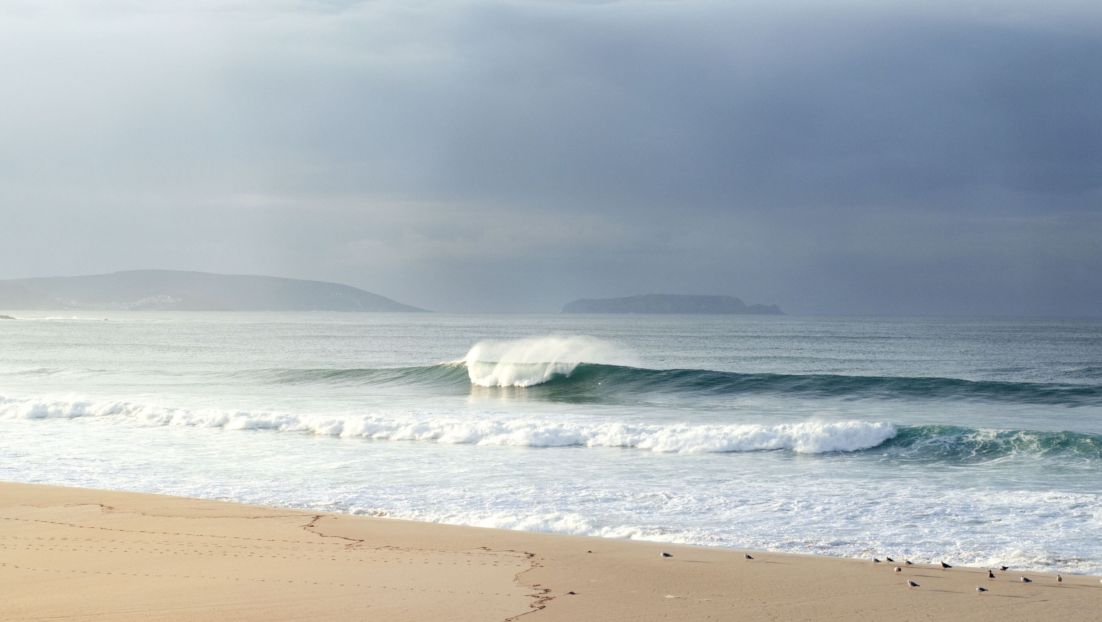 Perto da praia, areia branca 