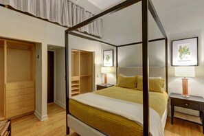 1 bedroom, iron/ironing board, WiFi, bed sheets - The Whitaker Wonder, Near City Market | Shopping (Savannah)