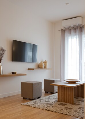 Interior detail - Athenian Hillside Residence (Athens)