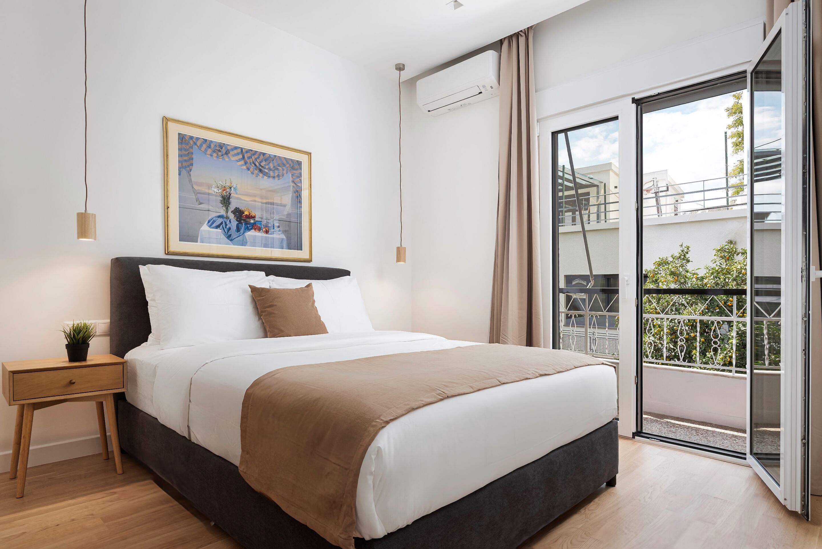 Premier-Apartment, 3 Schlafzimmer, Nichtraucher, Hügelblick | Bettwäsche aus ägyptischer Baumwolle, hochwertige Bettwaren