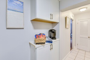 Apartment (0 Bedroom) | Interior