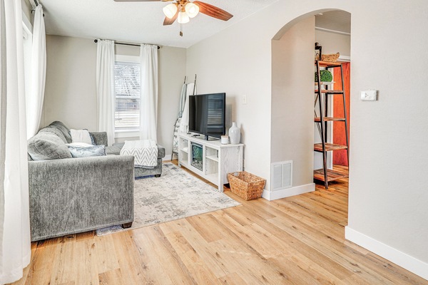 House (2 Bedrooms) | Interior