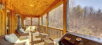 Spacious Harrison Cabin ~ 1 Mi to Long Lake!