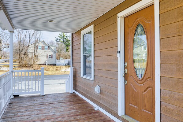 House (3 Bedrooms) | Interior - Spacious Presque Isle Home: Walk to Downtown! (Presque Isle)