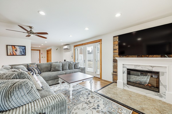 House (3 Bedrooms) | Front of property