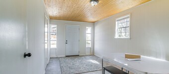 Oxford Getaway: Walk to Oxford Square!