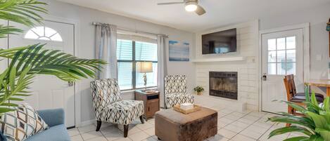 House (2 Bedrooms) | Interior