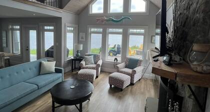 Luxury Oceanfront Home in Lunenburg