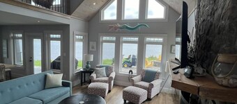 Luxury Oceanfront Home in Lunenburg