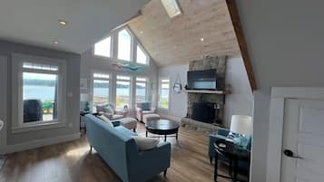 Smart TV, fireplace, books