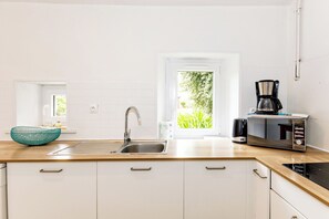 Private kitchen - Kermané, Maison Chaleureuse Côte des Légendes - Plage à Pieds (Plouescat)
