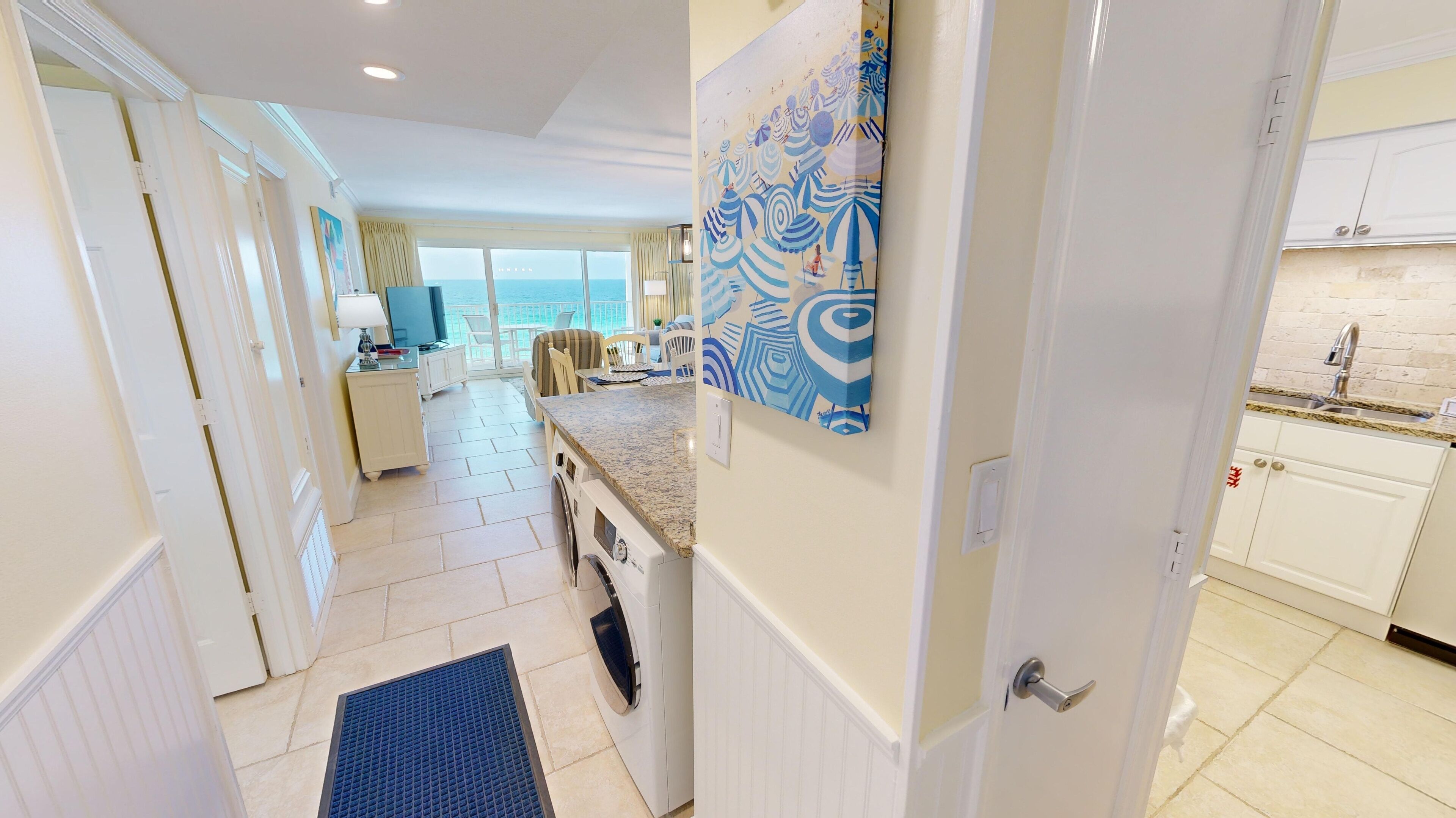 Condo, 2 Bedrooms | Private kitchen | Fridge, oven, coffee/tea maker, toaster