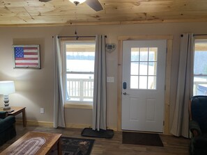 Smart TV, fireplace, DVD player, books