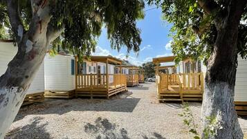 Mobil Karavan Standar | Teras/patio