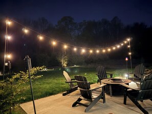 Terrace/patio - The Retreat: HotTub/FirePit/Wineries/Beach/Nature (Stevensville)