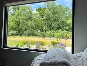 3 soverom, safe på rommet, skrivebord og strykejern/-brett