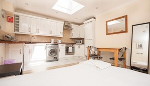 아파트 | 1 개의 침실, 다리미/다리미판, 무료 WiFi, 침대 시트