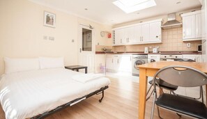 Apartment - Captivating 1-bed Apartment in London (London)