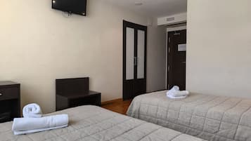 Double or Twin Room | Desk, free WiFi, bed sheets