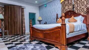 1 dormitori, mobiliari individual, wifi gratuïta i roba de llit