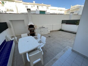 Outdoor dining - Algarve Portugal- Vila Nova de Cacela Praias Portuguesas (Vila Nova de Cacela)