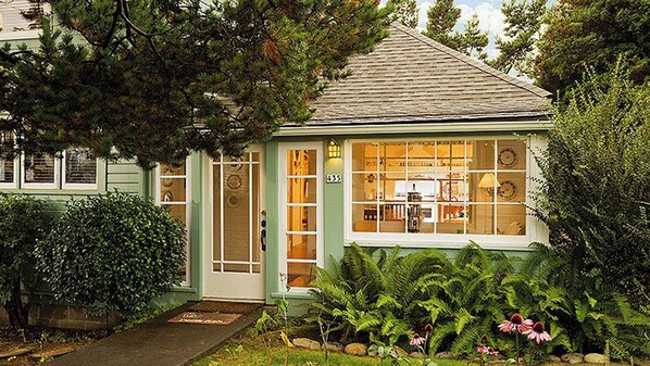 Exterior detail - Historic Scout's Cottage (Seaside)