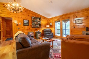 Smart-tv en een open haard