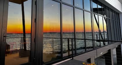 Luxury Waterfront 6 Bedroom. 6.5 Bath Home with Private Pool!