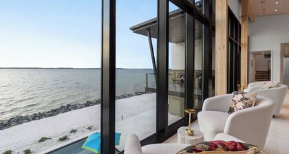 Luxury Waterfront 6 Bedroom. 6.5 Bath Home with Private Pool!