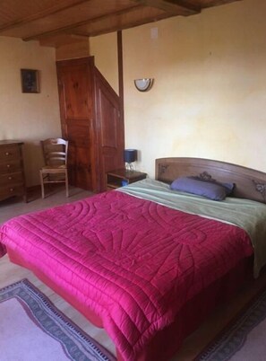 3 多间卧室、熨斗/熨衣板、免费 WiFi