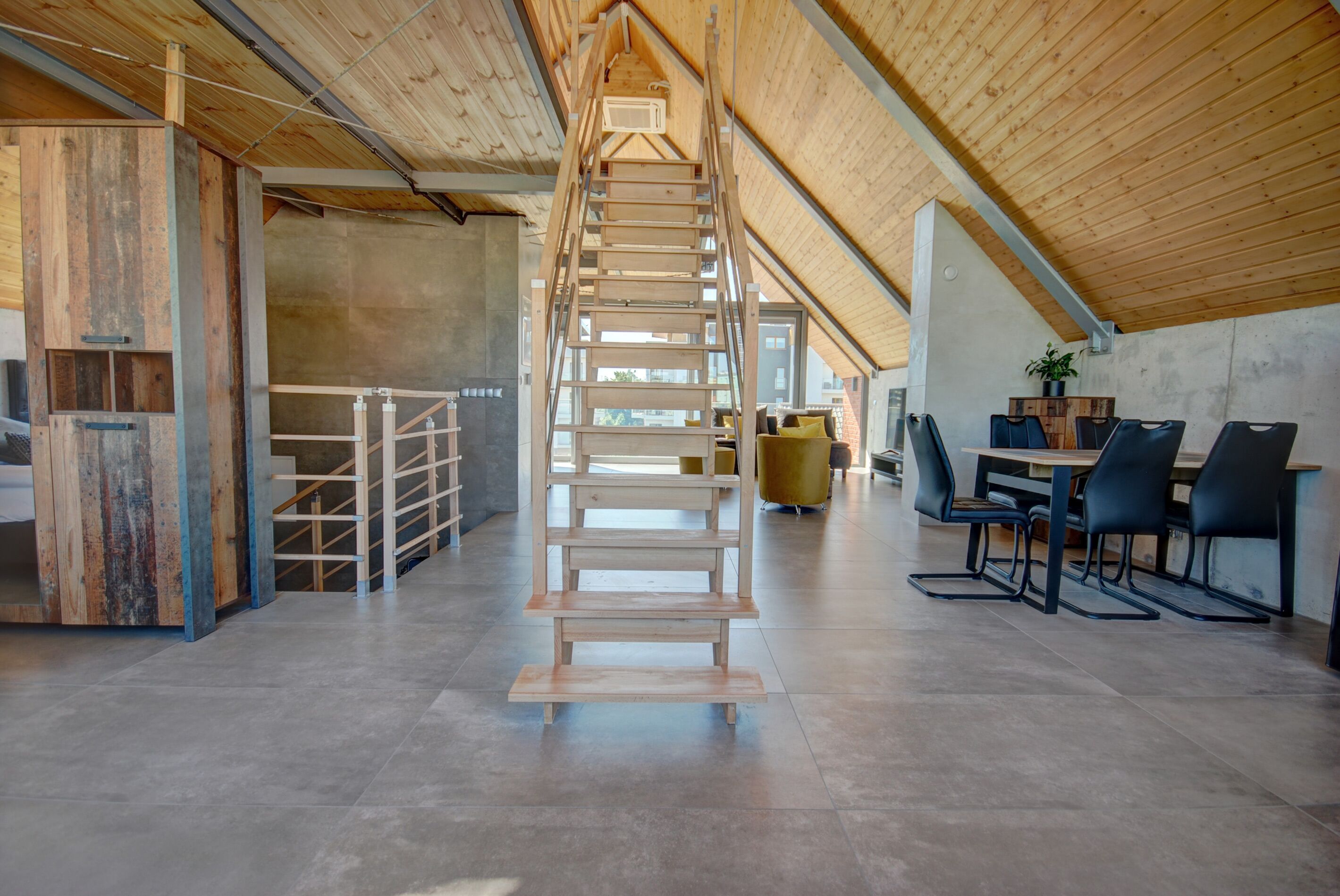 Superior Apartment | Iron/ironing board, free WiFi, bed sheets