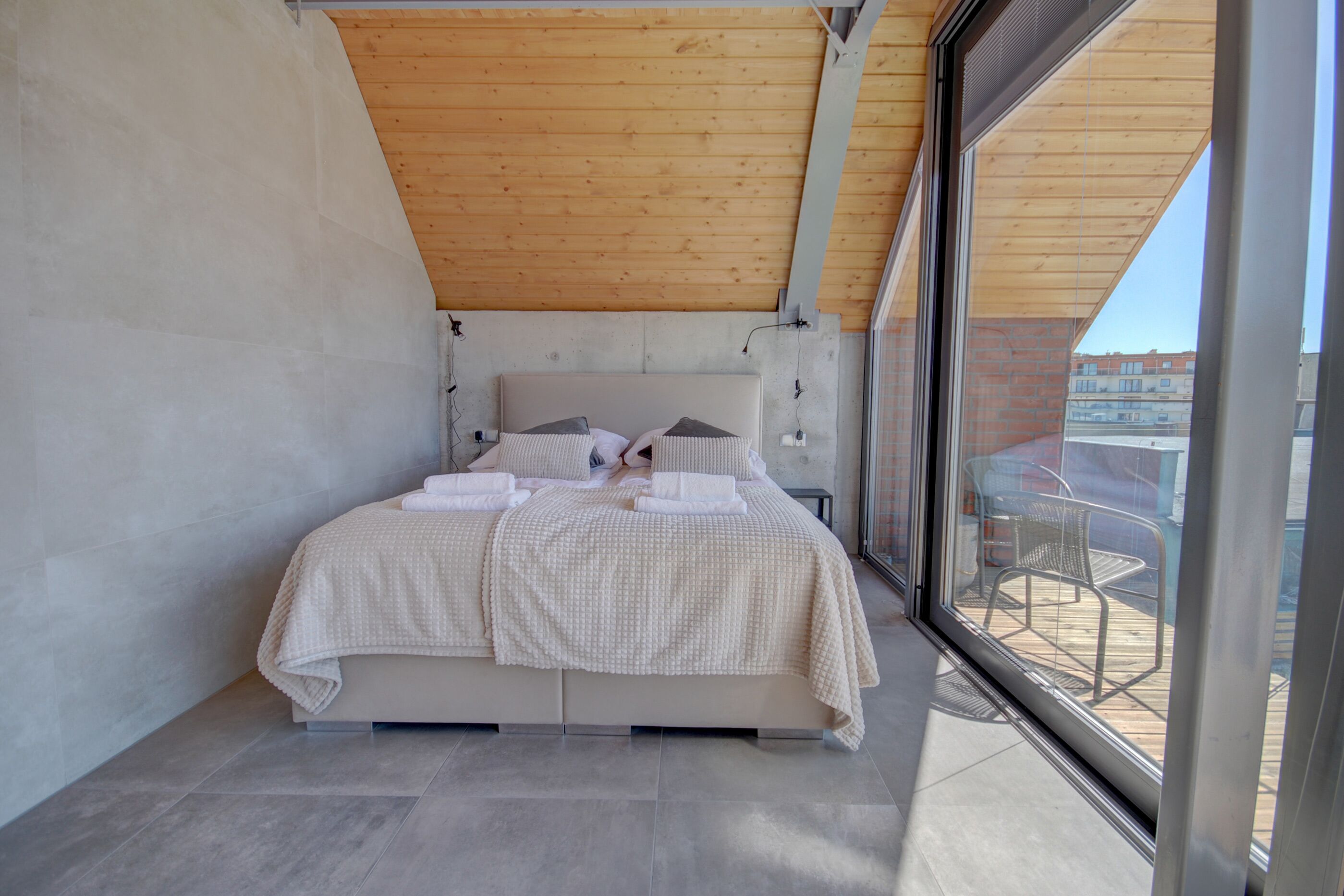 Superior Apartment | Iron/ironing board, free WiFi, bed sheets