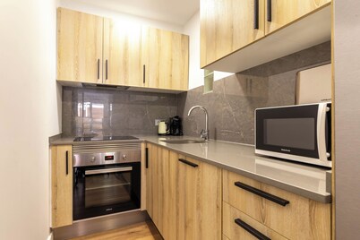 Picasso Suites Cornellá 