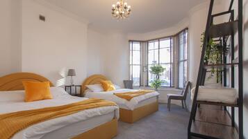 House | 3 bedrooms, iron/ironing board, free WiFi, bed sheets