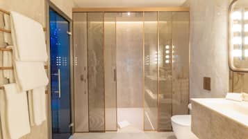 Premium appartement (Sangre) | Badkamer | Gratis toiletartikelen, een haardroger, badjassen, pantoffels