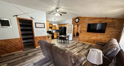 New Cabin Just Minutes from Black River