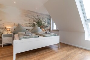 3 Schlafzimmer, Schreibtisch, Bügeleisen/Bügelbrett, kostenloses WLAN