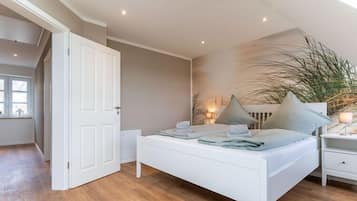 3 Schlafzimmer, Schreibtisch, Bügeleisen/Bügelbrett, kostenloses WLAN