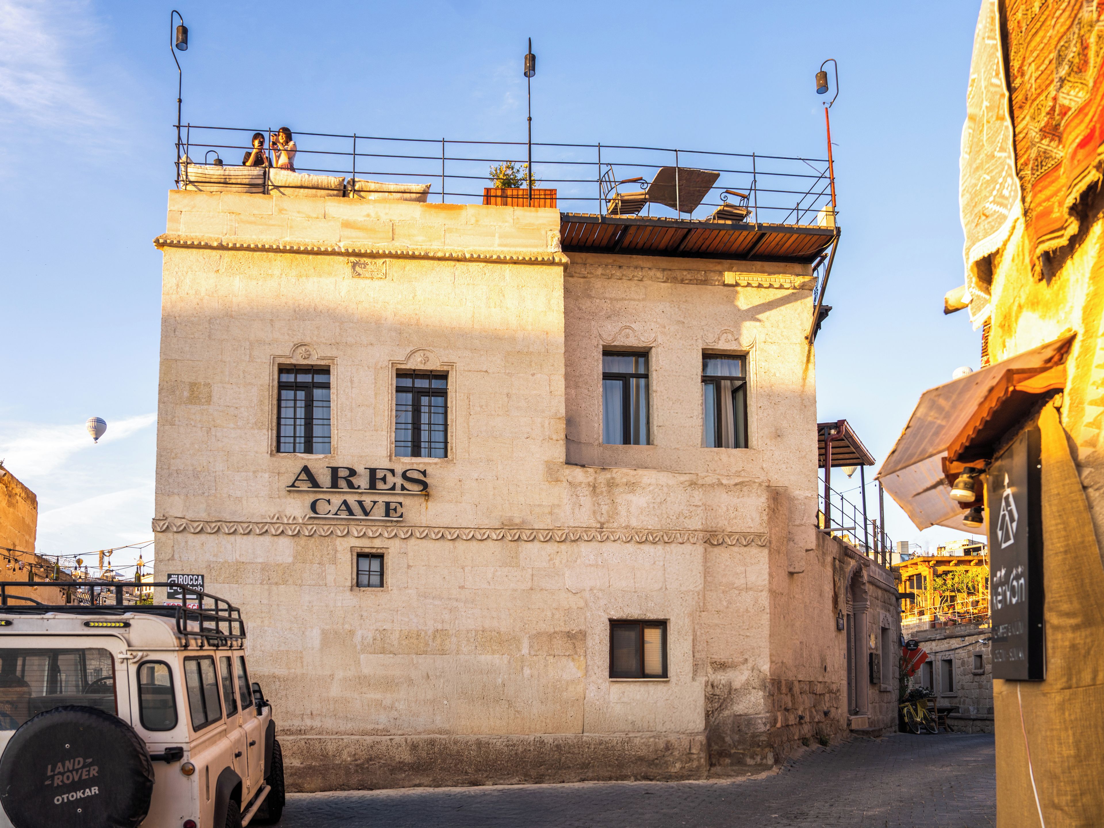 Photo - Ares Cave Suites