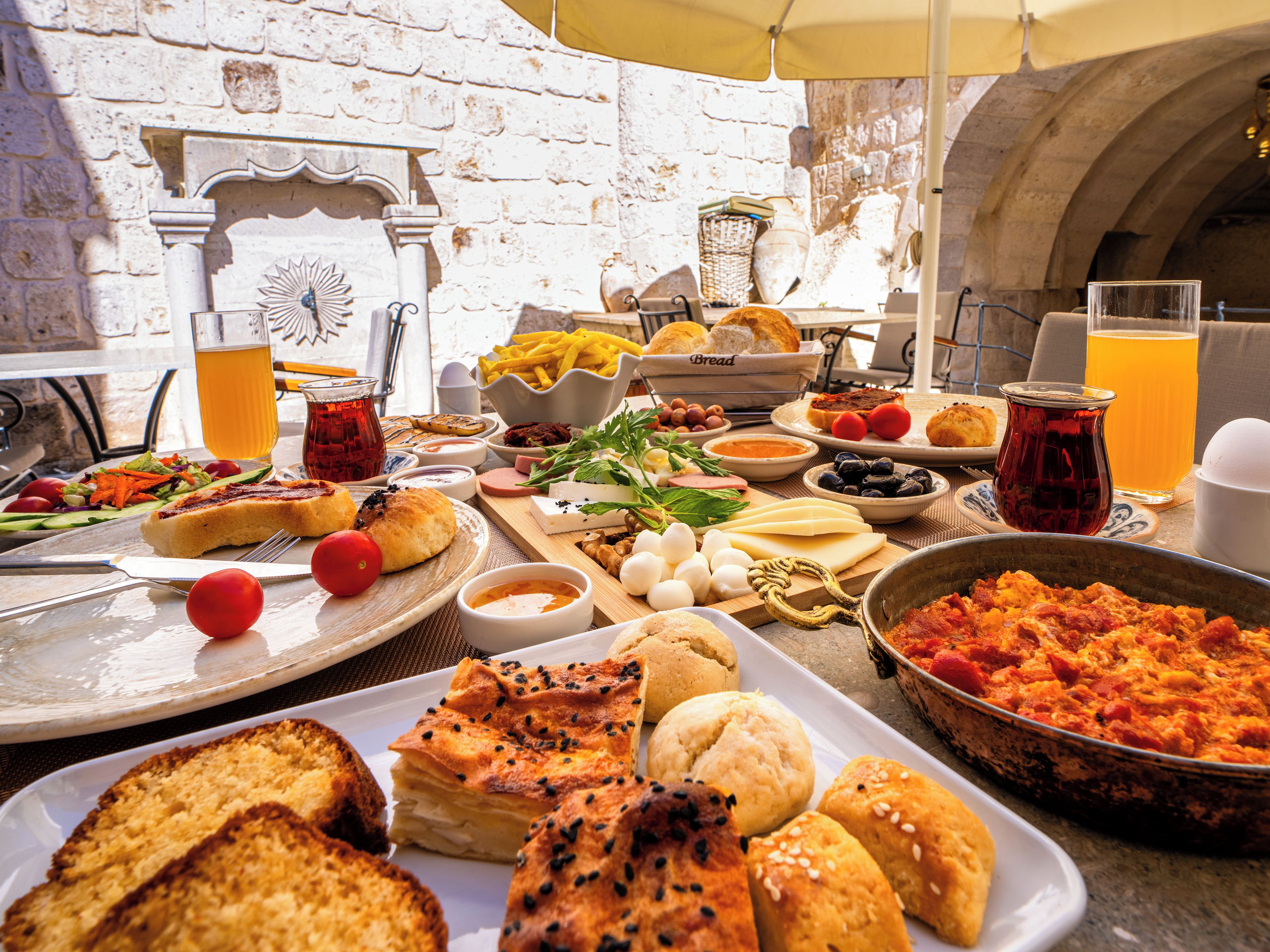 Photo - Ares Cave Suites