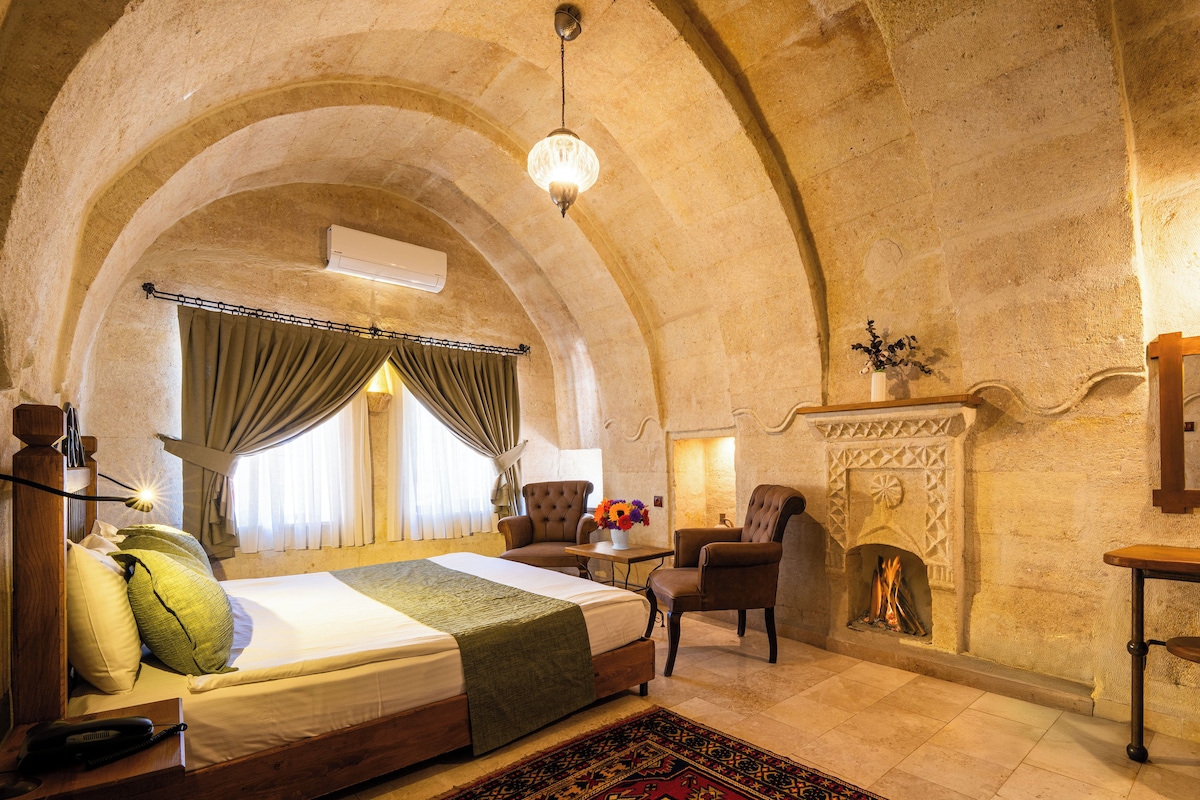 King Stone Suite | Sábanas de algodón egipcio y ropa de cama de alta calidad