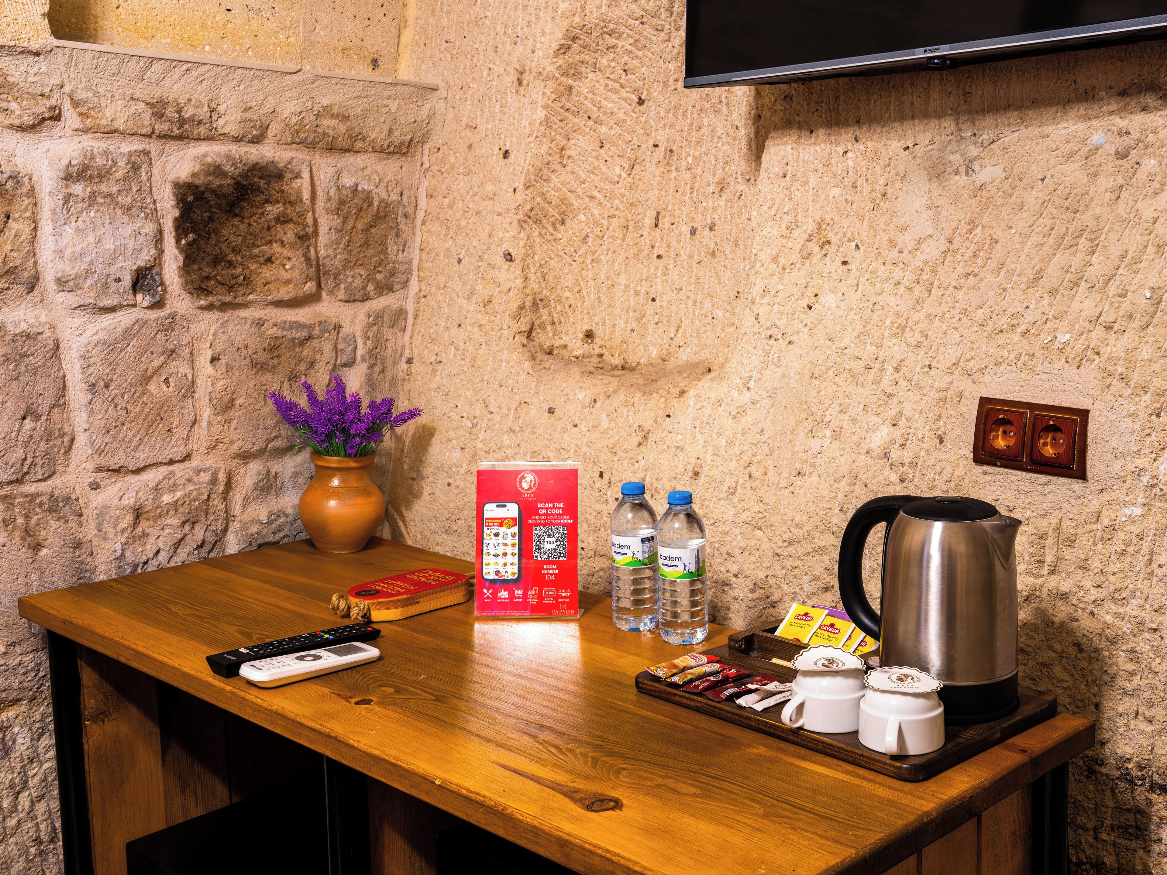 Photo - Ares Cave Suites