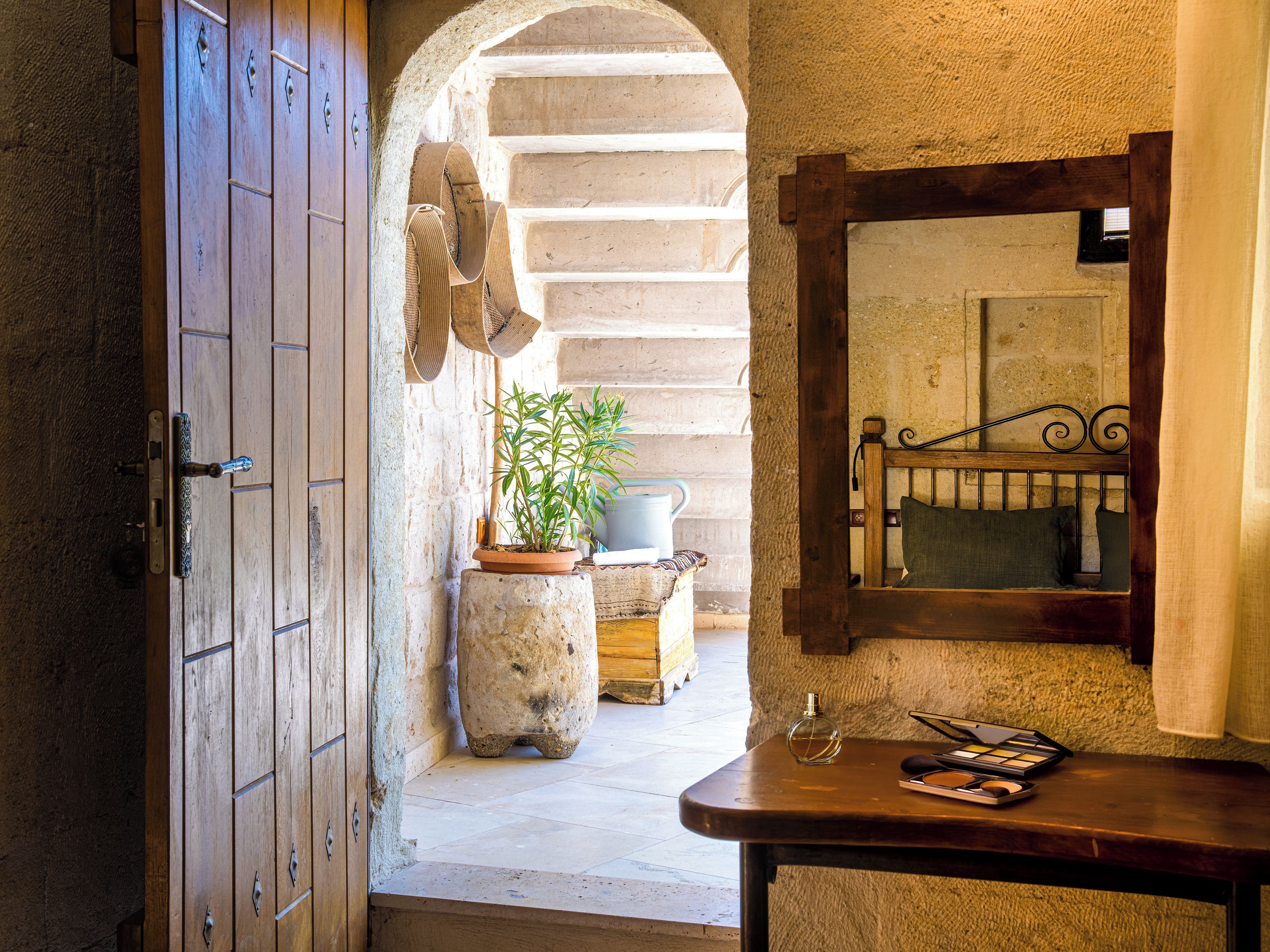 Photo - Ares Cave Suites