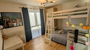 3 bedrooms, travel cot, free WiFi, bed sheets - Villa Avec Piscine Proche de la Mer,idéale Pour Vacances en Famille (Mauguio)