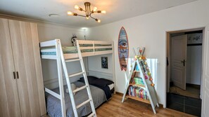 3 chambres, lit parapluie, Wi-Fi gratuit, draps fournis