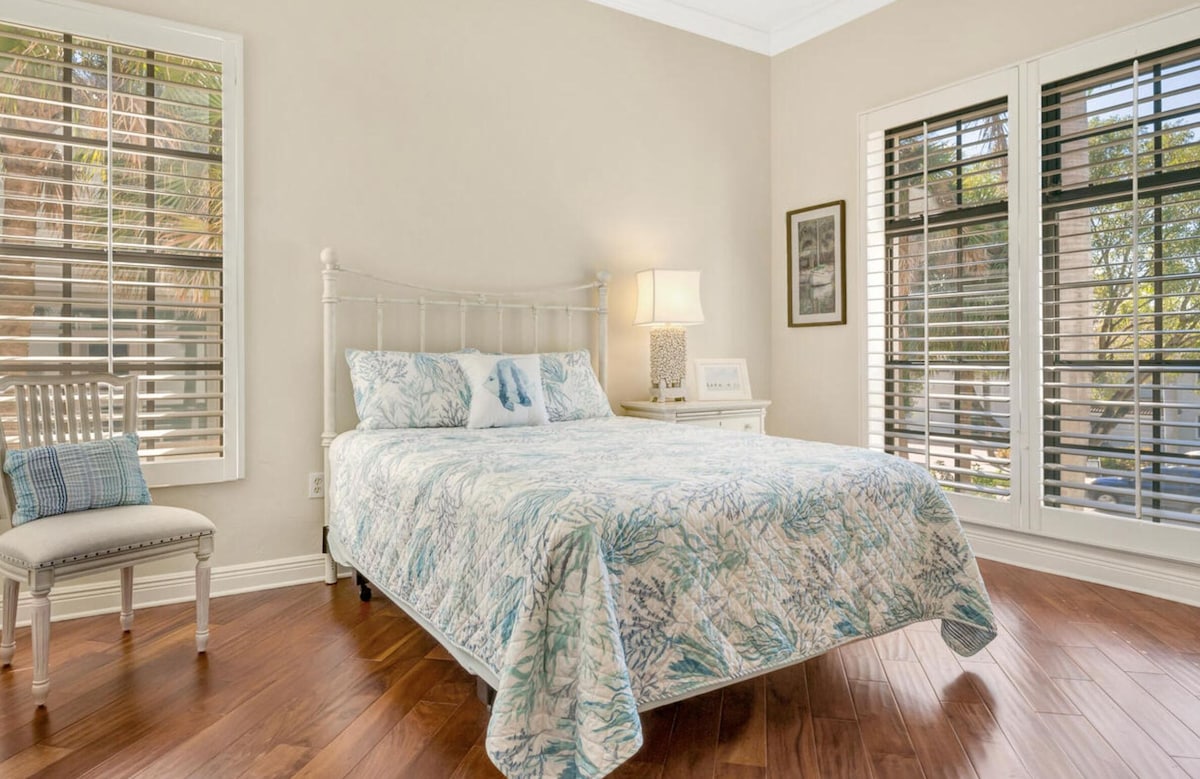 Photo 11 of Downtown Olde Naples Condo 3 bed, 3.5 bath.