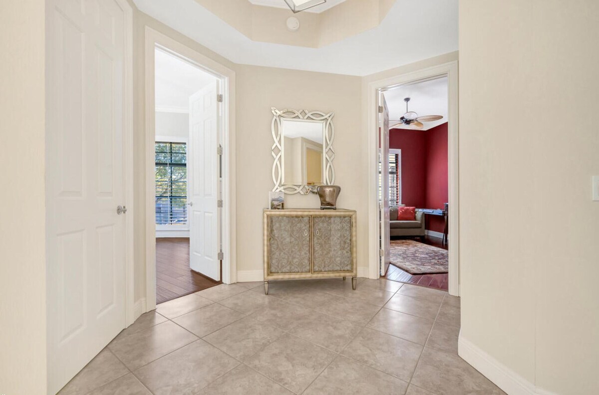 Photo 10 of Downtown Olde Naples Condo 3 bed, 3.5 bath.