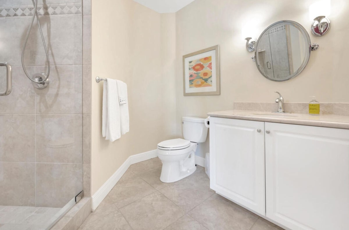 Photo 16 of Downtown Olde Naples Condo 3 bed, 3.5 bath.